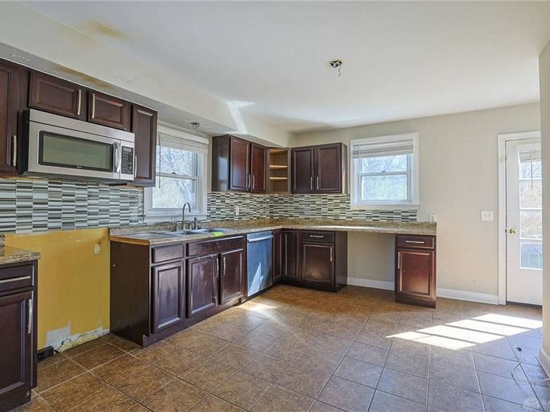 1536 Saint Clair Avenue, Cincinnati, OH 45231 Photo 12