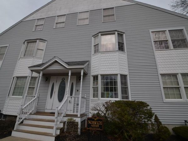 99 West Wyoming Ave, Unit 5, Melrose, MA 02176