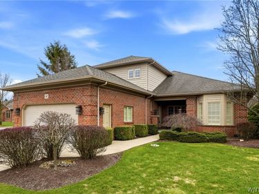 141 Hampton Hill Drive, Buffalo, NY 14221