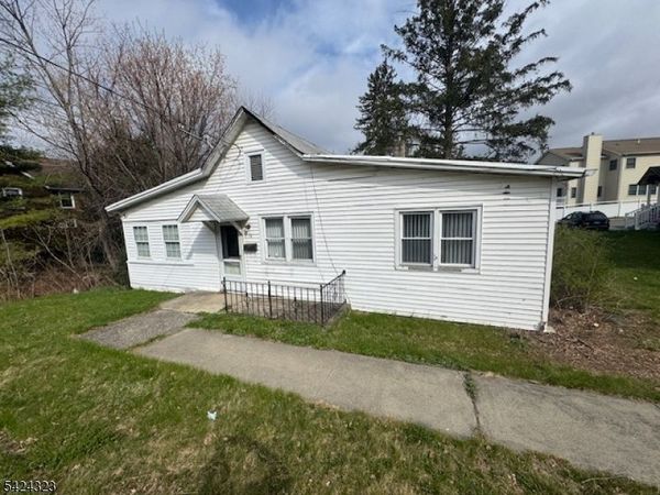 118 Main St, Sparta, NJ 07871