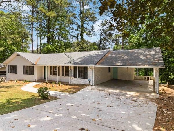 4204 Williamsburg Drive, Atlanta, GA 30337