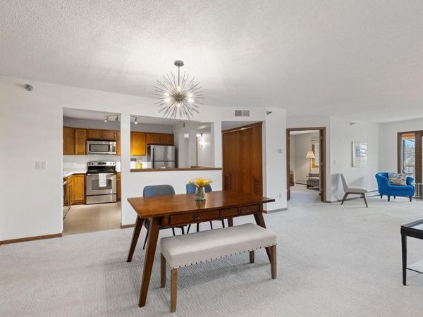 6085 Rowland Road, Unit 312, Minnetonka, MN 55343