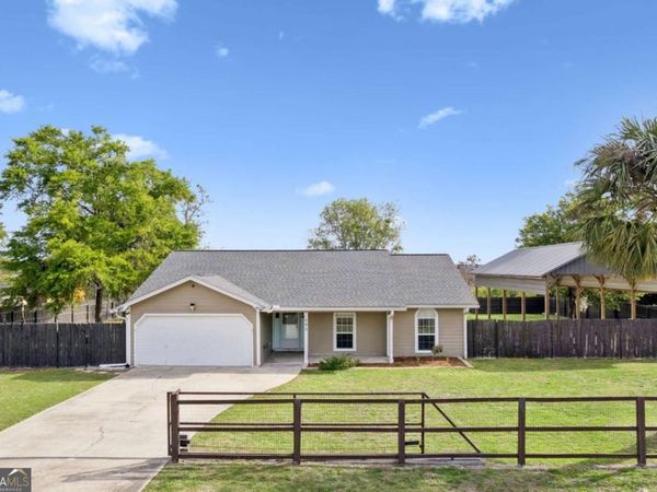 195 Windsor Circle, Woodbine, GA 31569