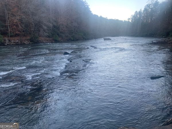 135 Flat Ridge Road, Ellijay, GA 30540