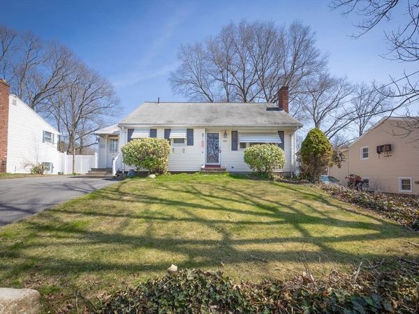 73 Sherman St, Brockton, MA 02302