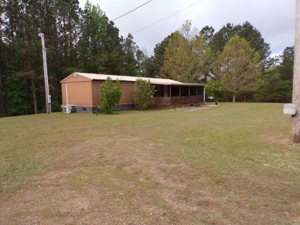 1807 FENDLEY Road, Amity, AR 71921