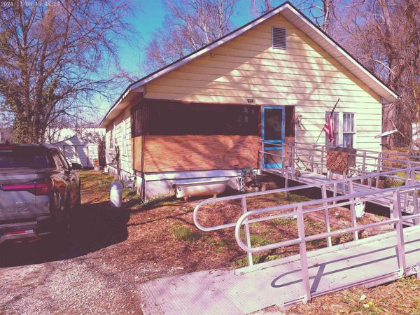 215 N 15TH Street, Arkadelphia, AR 71923