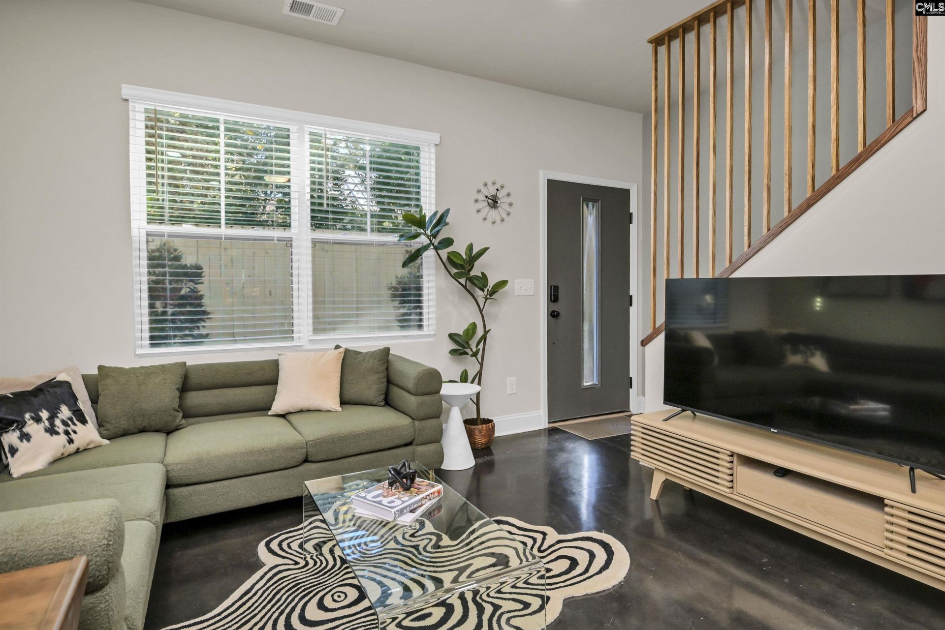 816 Shull Street Photo 13