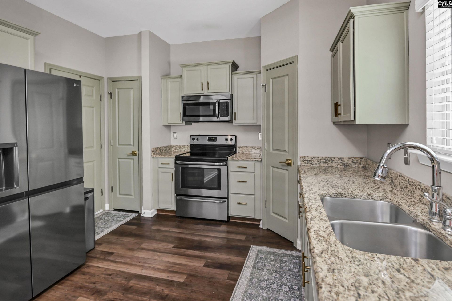 253 Chesterton Drive Photo 10