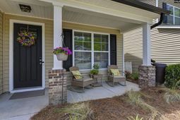 253 Chesterton Drive photo 4