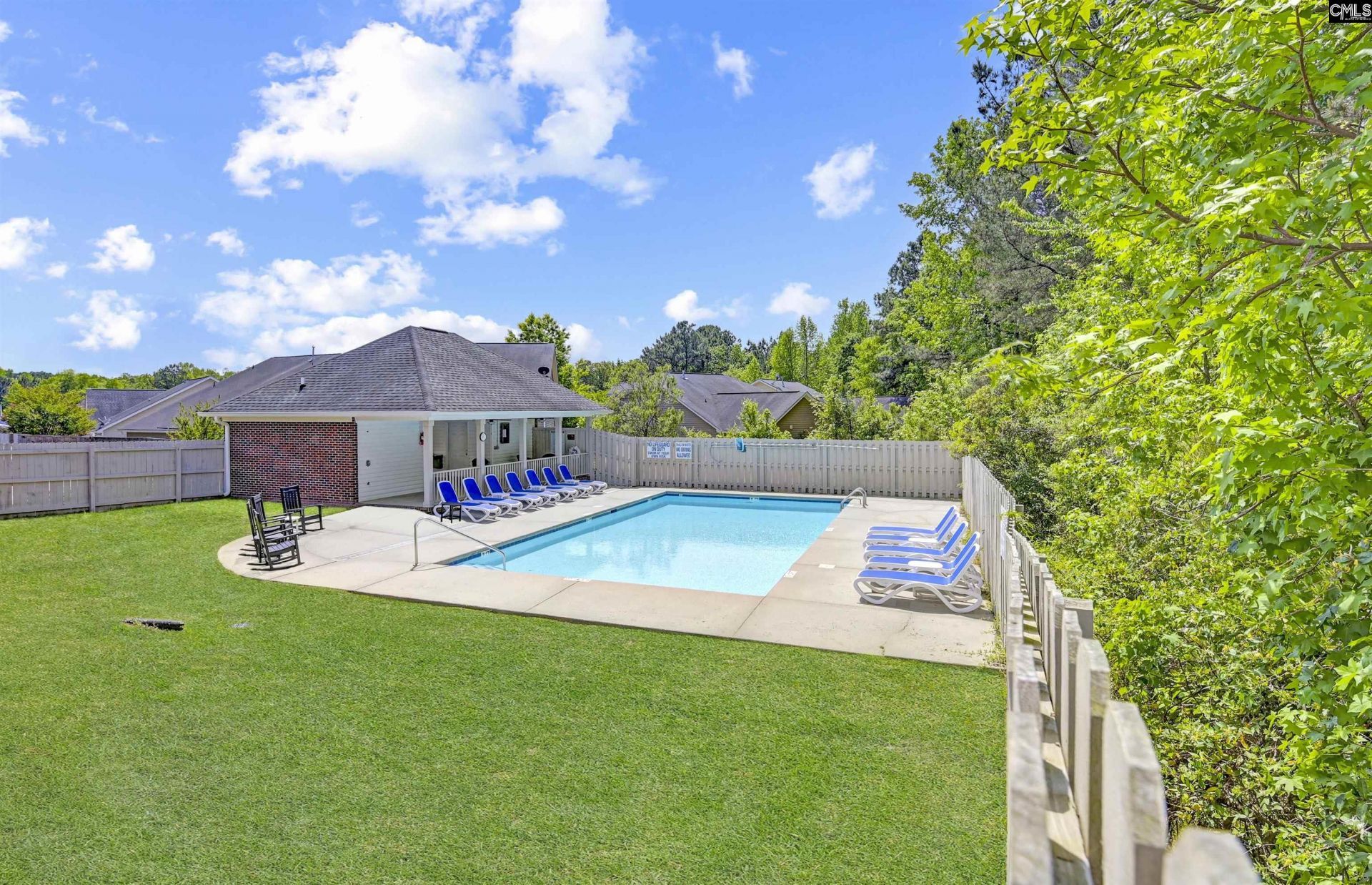 253 Chesterton Drive Photo 26