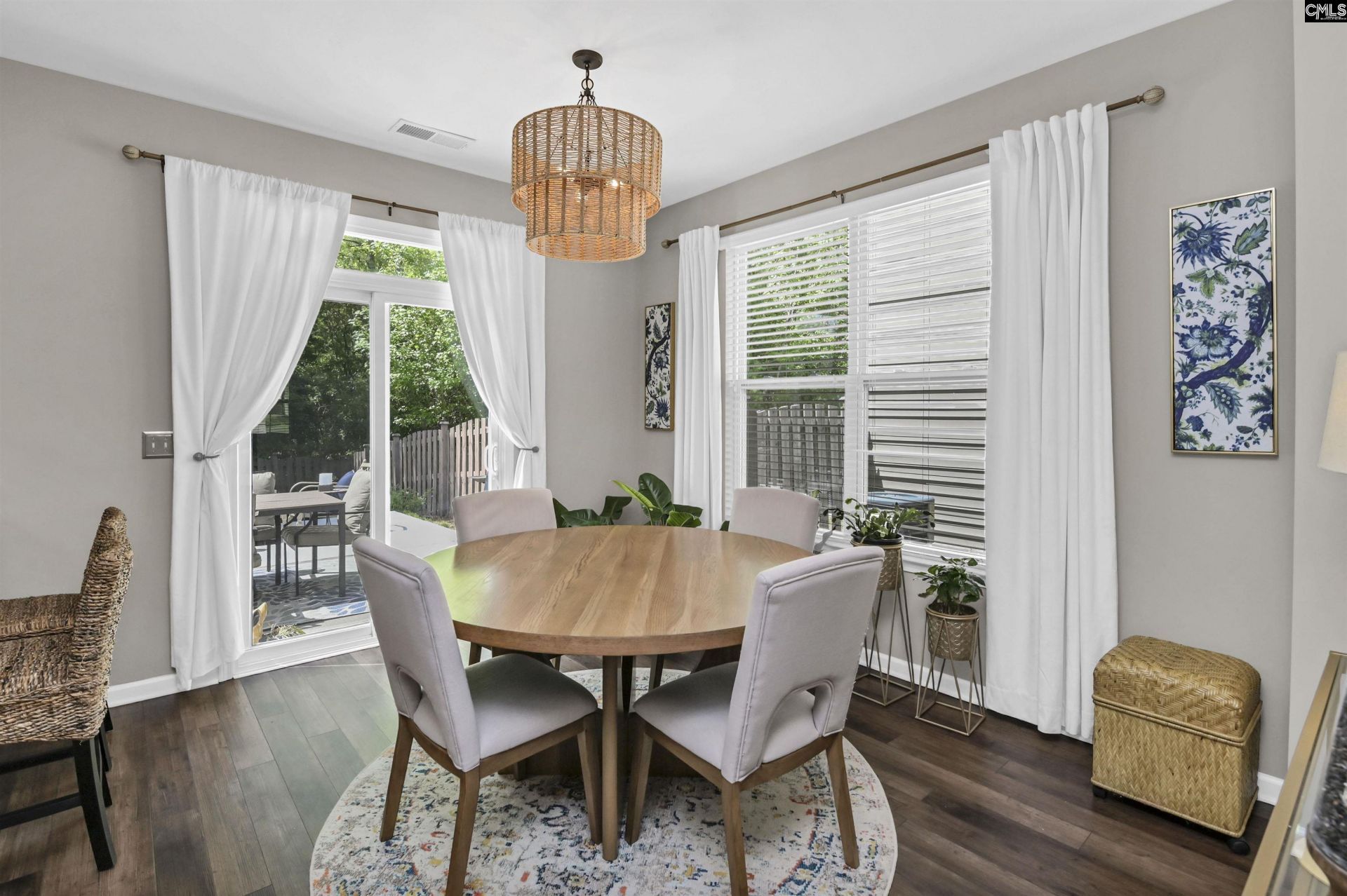 253 Chesterton Drive Photo 6