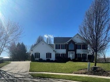 2495 Moredale Circle, Alliance, OH 44601