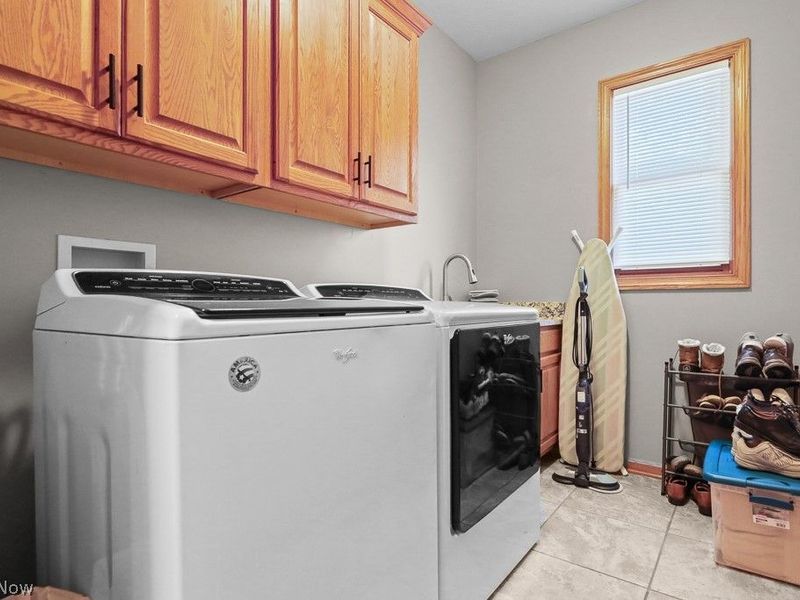 2495 Moredale Circle, Alliance, OH 44601 Photo 18