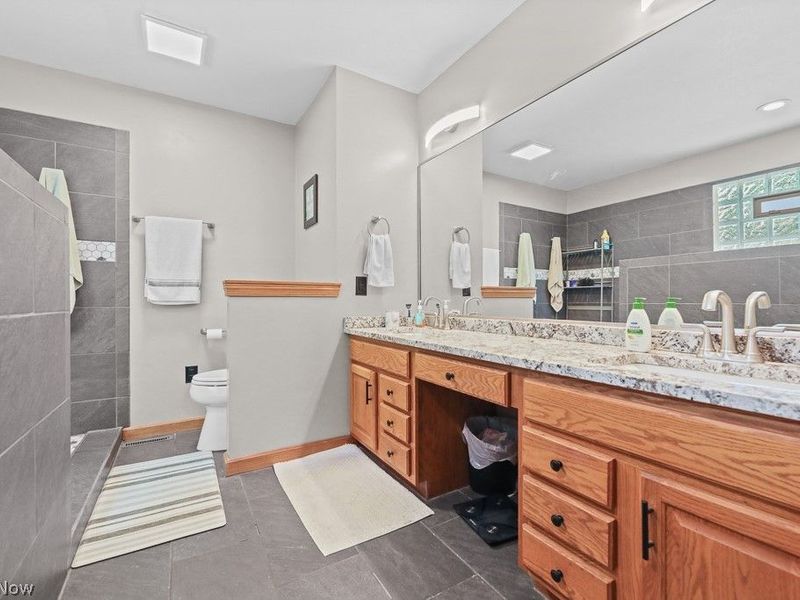 2495 Moredale Circle, Alliance, OH 44601 Photo 26
