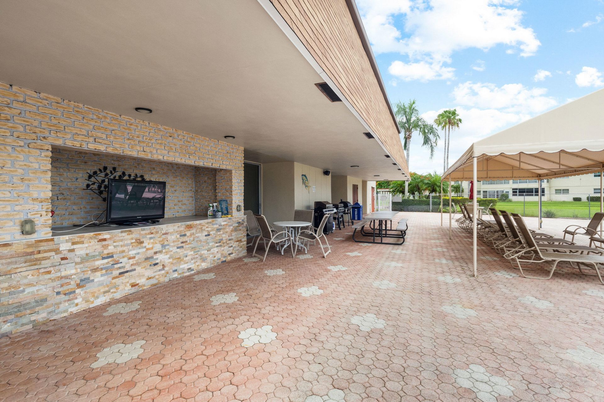 20 Abbey Lane, Unit 102, Delray Beach, FL 33446 Photo