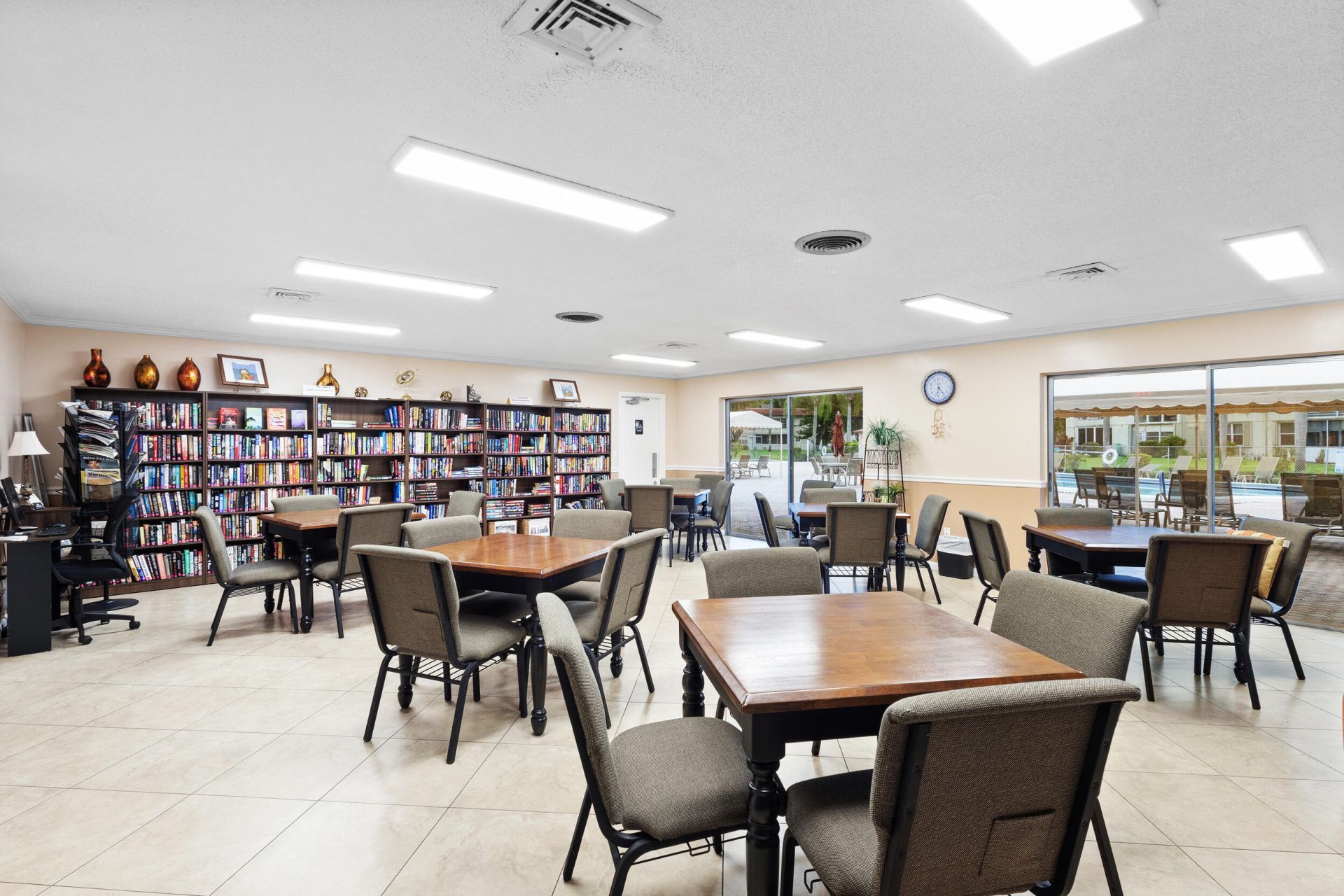 20 Abbey Lane, Unit 102, Delray Beach, FL 33446 Photo