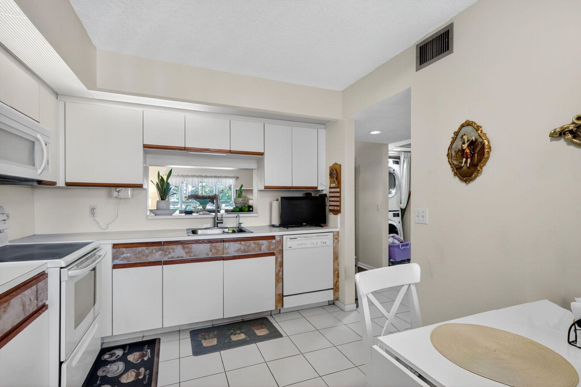 901 SW 128th Terrace, Unit 211a, Pembroke Pines, FL 33027 Photo