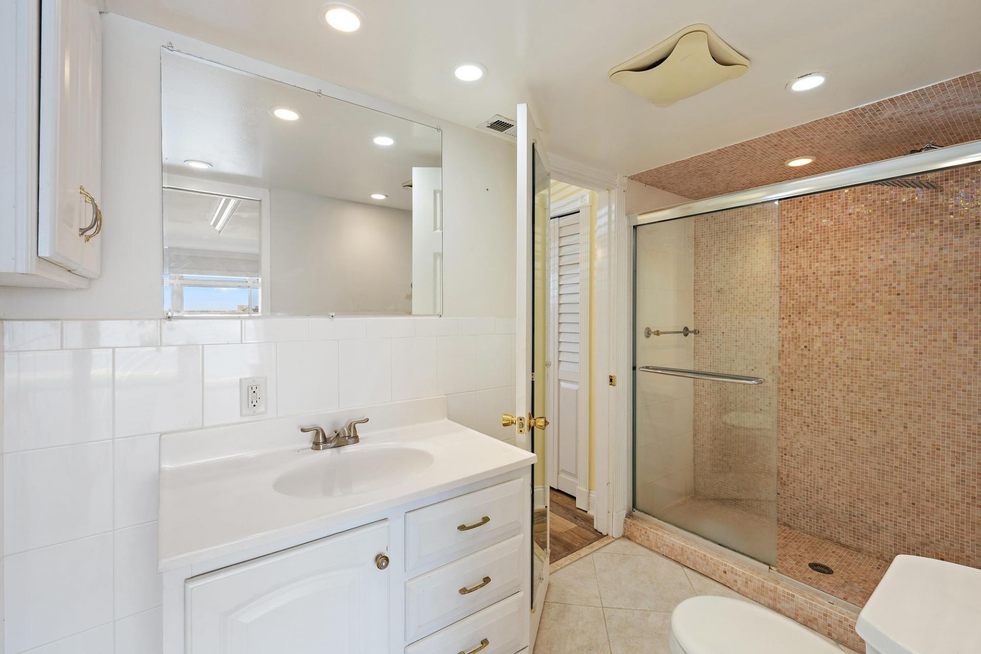 400 Wilma Circle, Unit 108, Riviera Beach, FL 33404 Photo