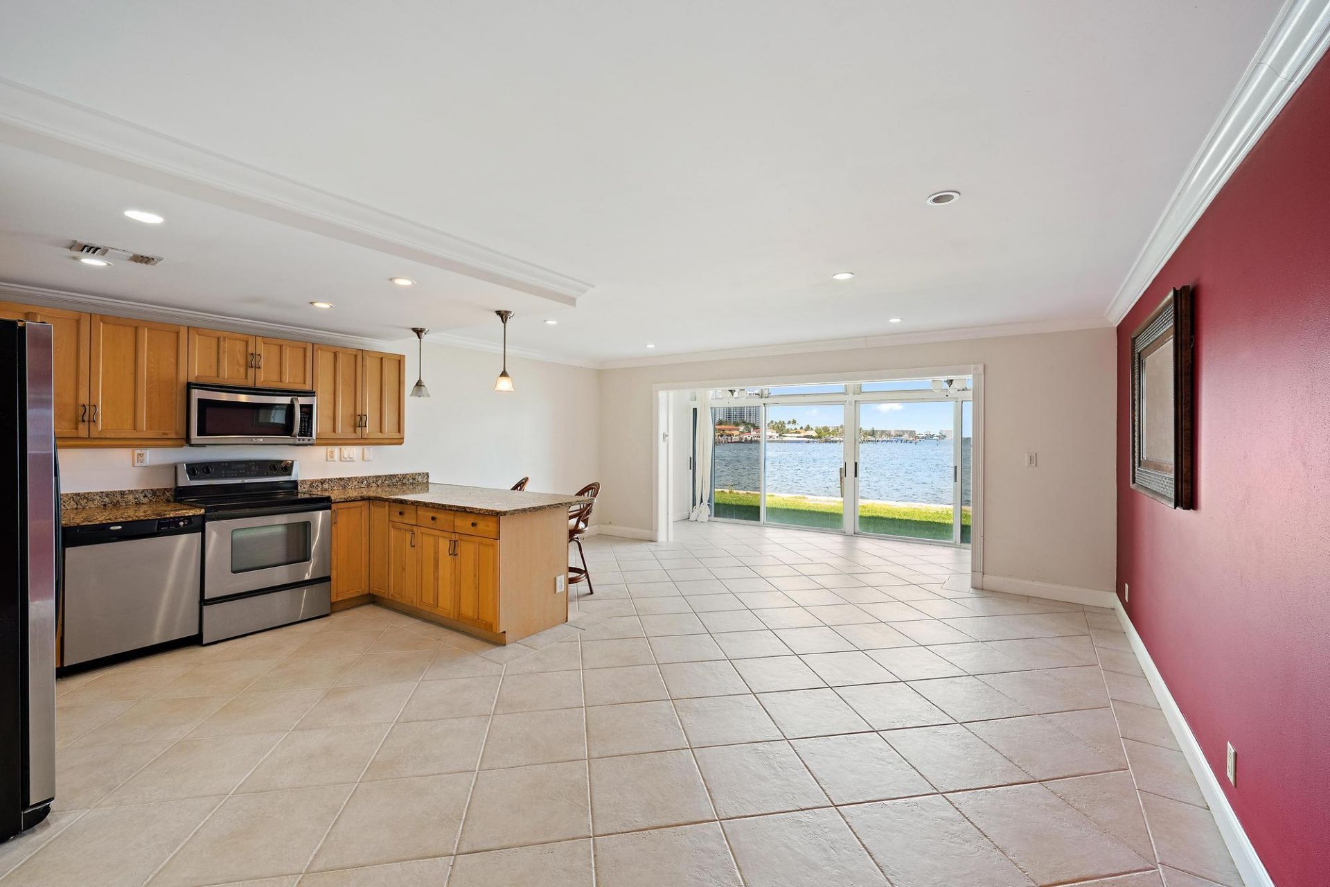 400 Wilma Circle, Unit 108, Riviera Beach, FL 33404 Photo