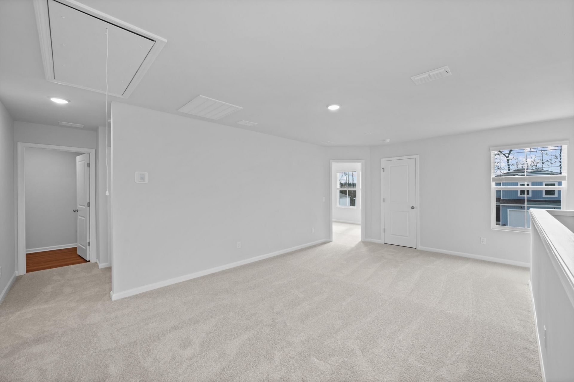 798 Meadowbrook Lane Photo 12