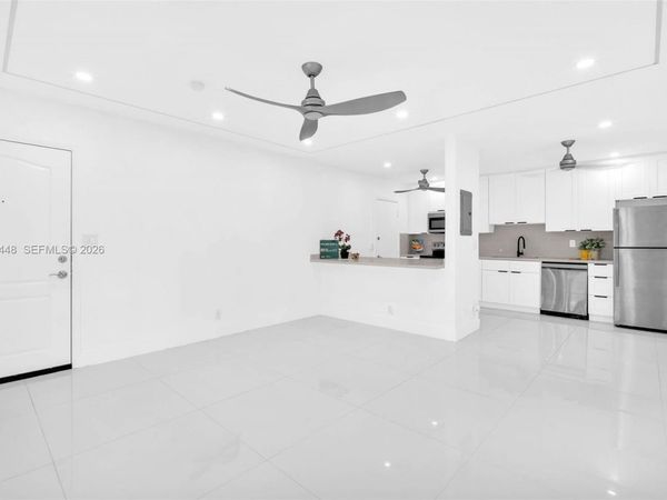 770 SE 2nd Ave, Unit B216, Deerfield Beach, FL 33441