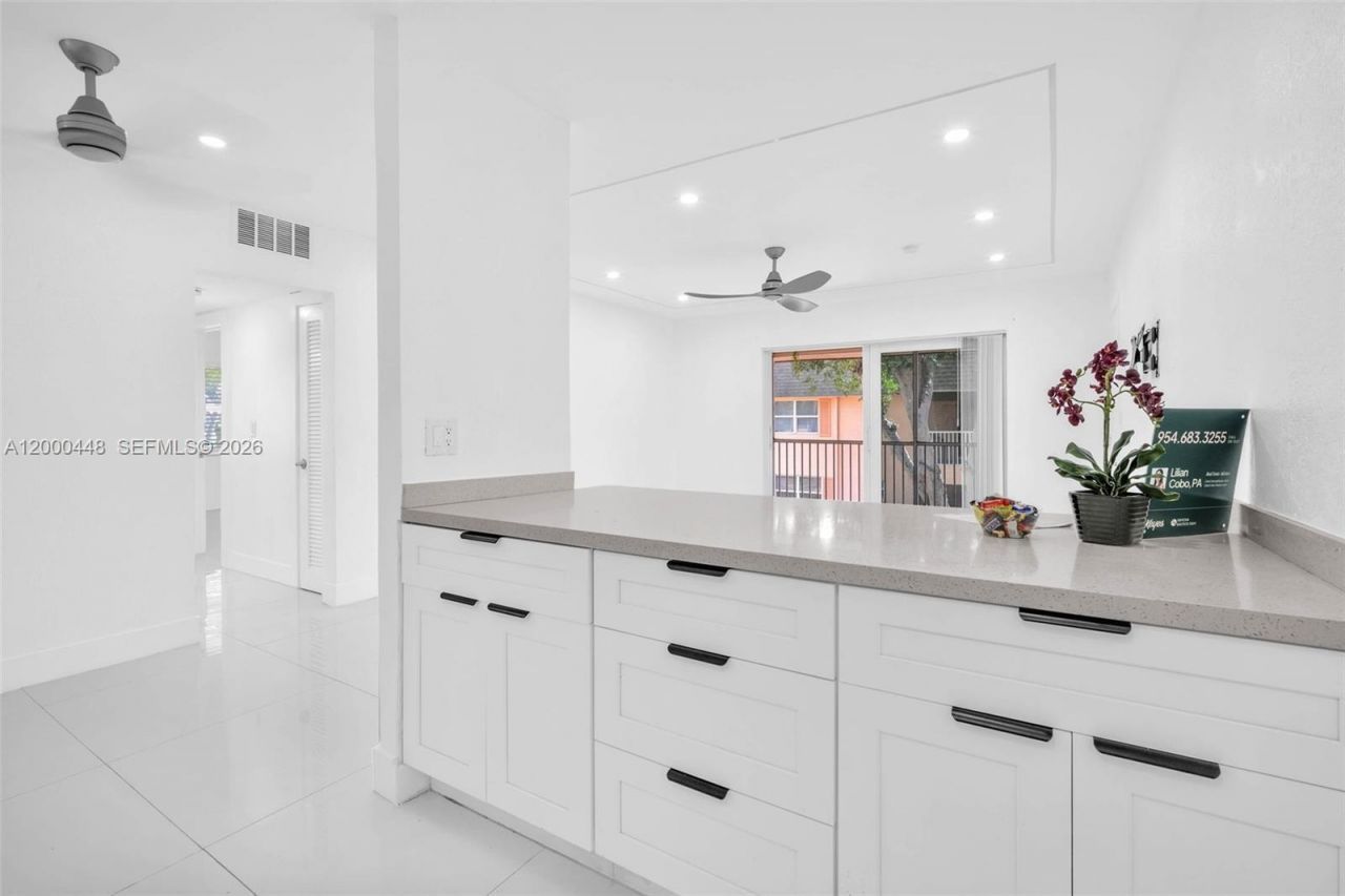 770 SE 2nd Ave, Unit B216, Deerfield Beach, FL 33441 Photo