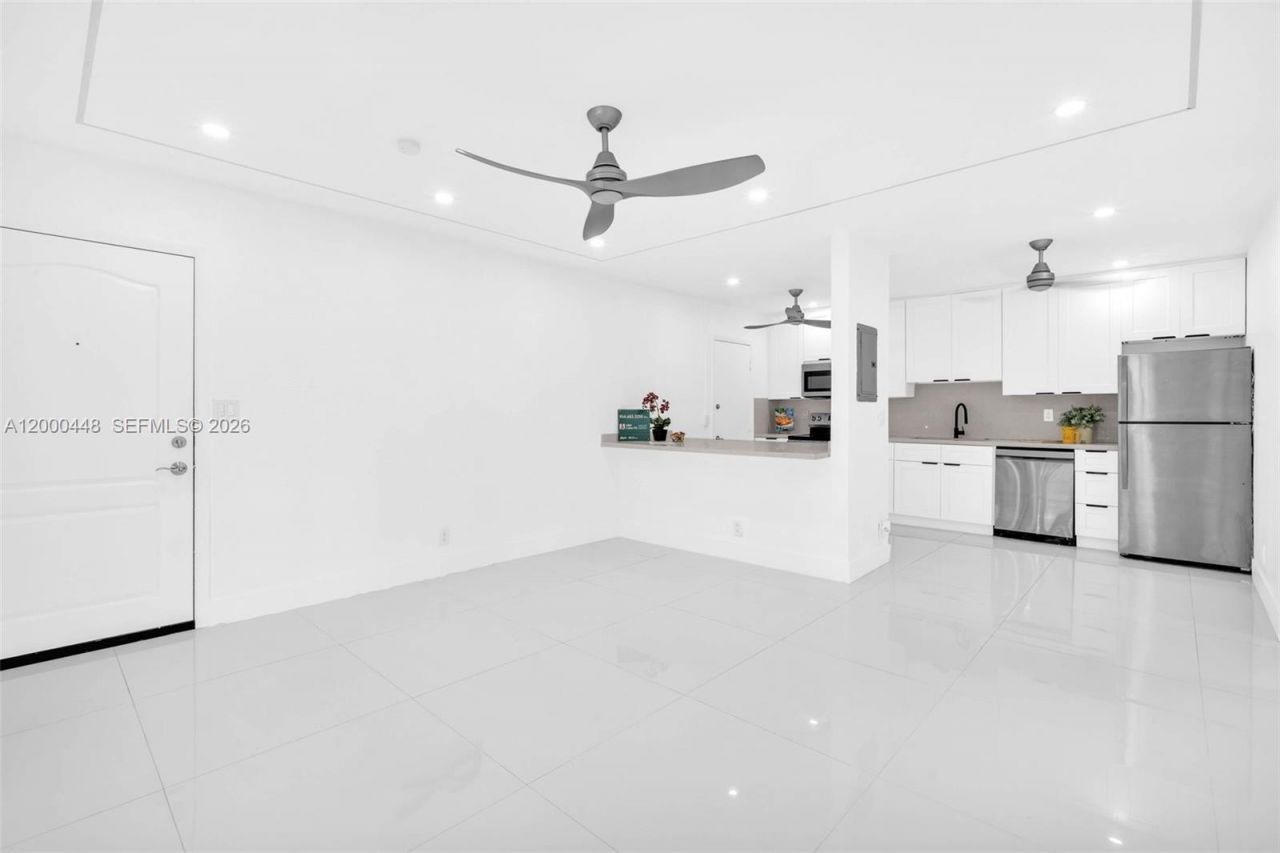 770 SE 2nd Ave , Unit B216, Deerfield Beach, FL 33441 Photo