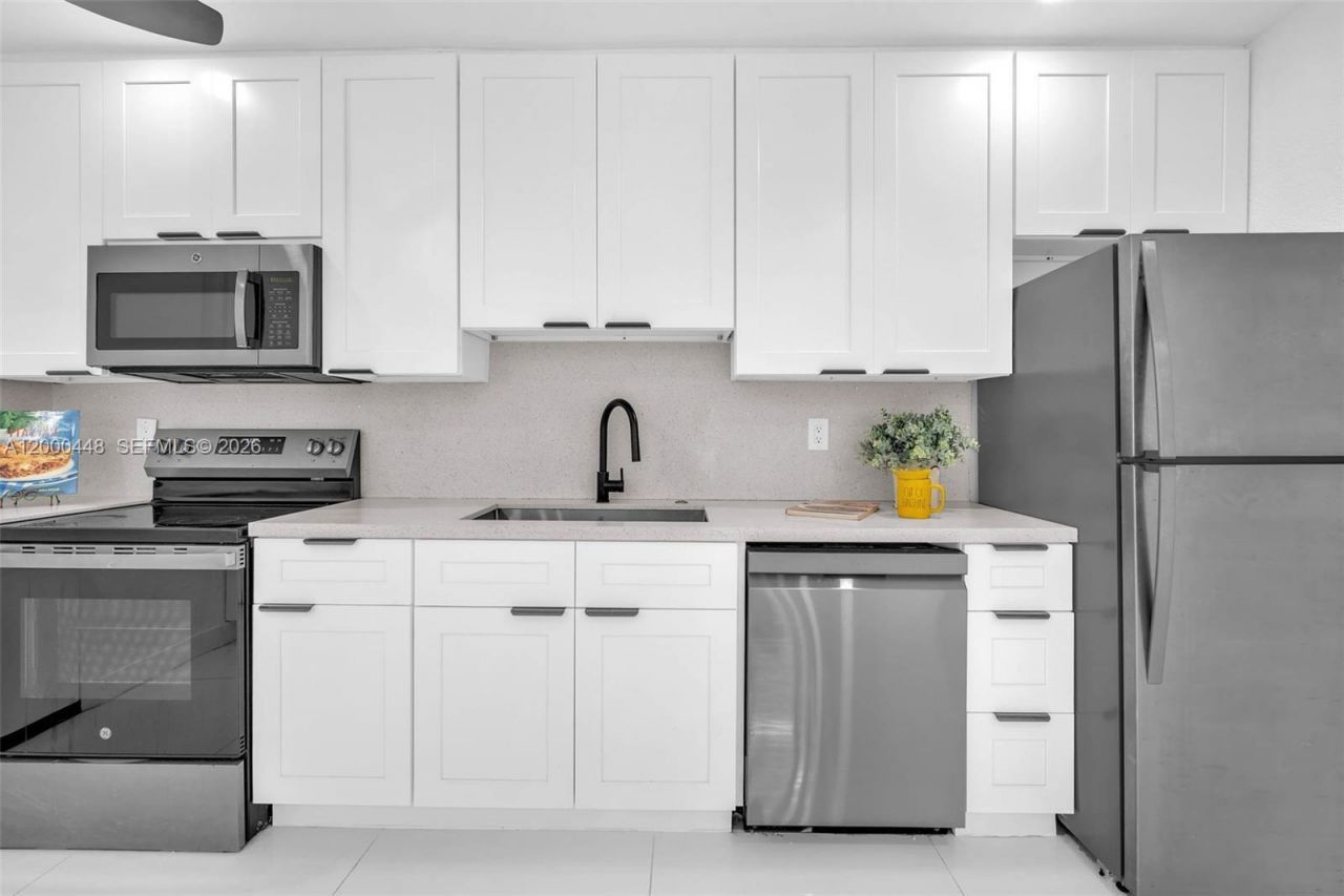 770 SE 2nd Ave , Unit B216, Deerfield Beach, FL 33441 Photo