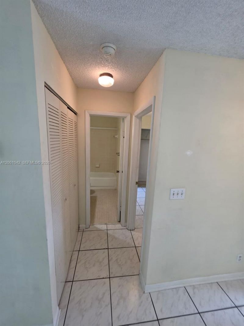 7959 NW 41st Ct, Sunrise, FL 33351 Photo