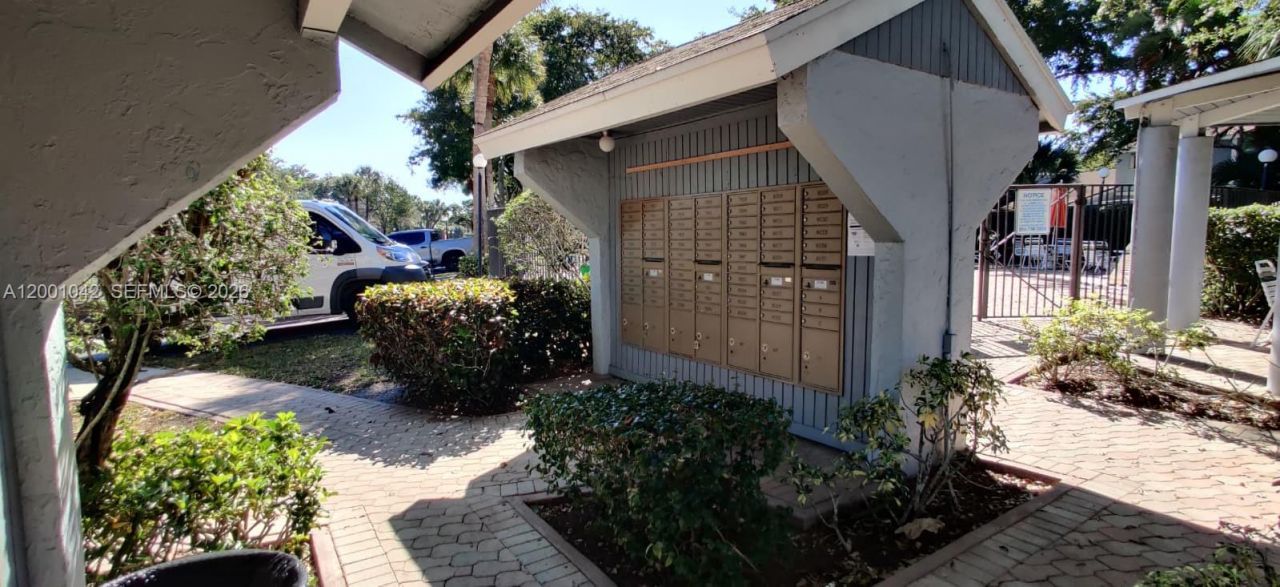 7959 NW 41st Ct, Sunrise, FL 33351 Photo