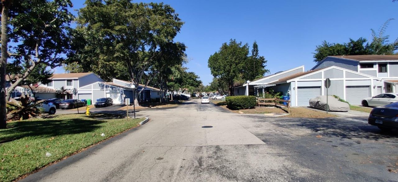 7959 NW 41st Ct, Sunrise, FL 33351 Photo