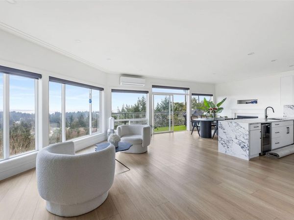 3346 Ravenwood Rd, Colwood, BC V9C 2X4