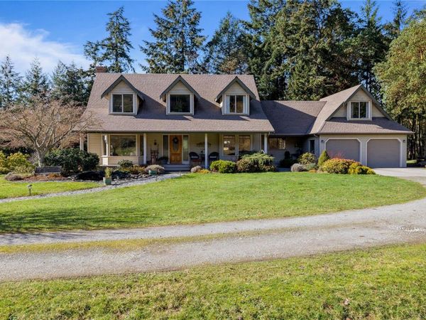 877 Sunset Dr, Salt Spring, BC V8K 1E7