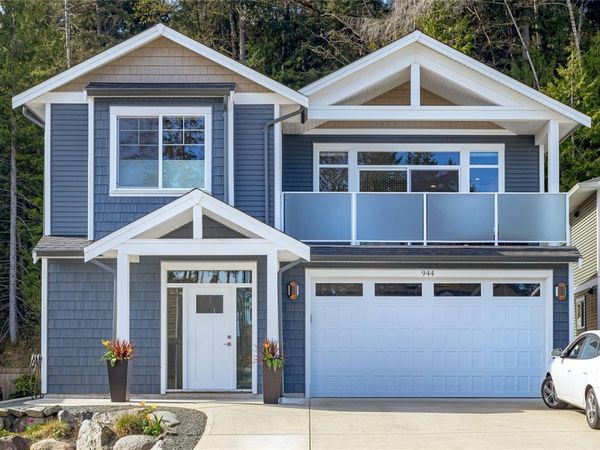 944 Craig Rd, Ladysmith, BC V9G 2C4