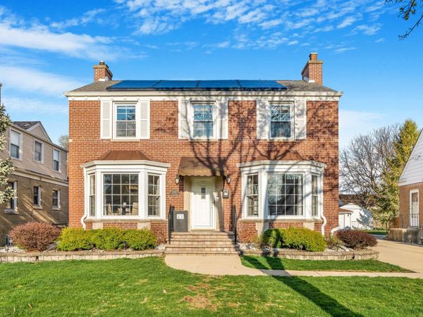 1907 Portsmouth Avenue , Westchester, IL 60154