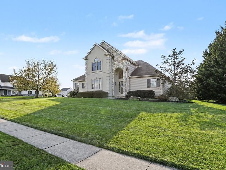 527 Florin Avenue, Mount Joy, PA 17552 Main Photo