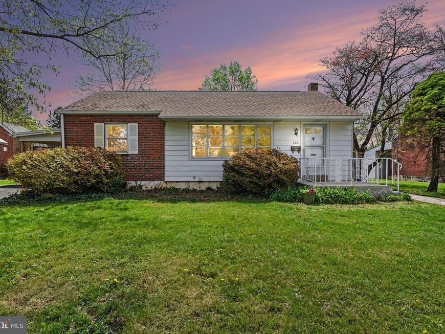 302 E Coover Street, Mechanicsburg, PA 17055 Main Photo