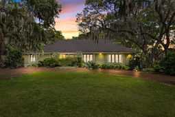 2290 Marsh Hen Drive photo 4