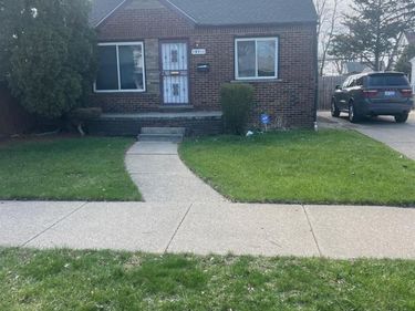19711 Greeley, Detroit, MI 48203