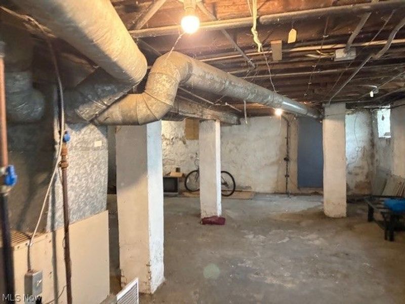 10205 Ostend Avenue, Cleveland, OH 44108 Photo 16