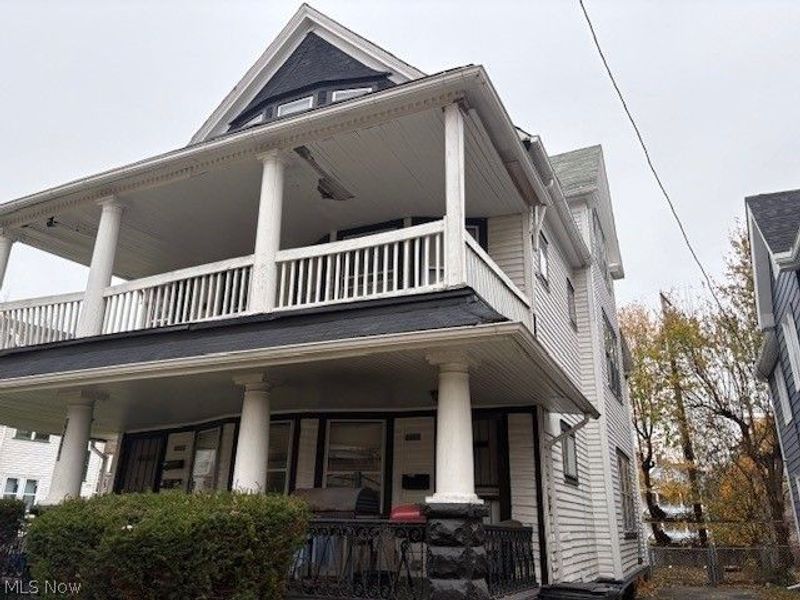 10205 Ostend Avenue, Cleveland, OH 44108 Photo 2