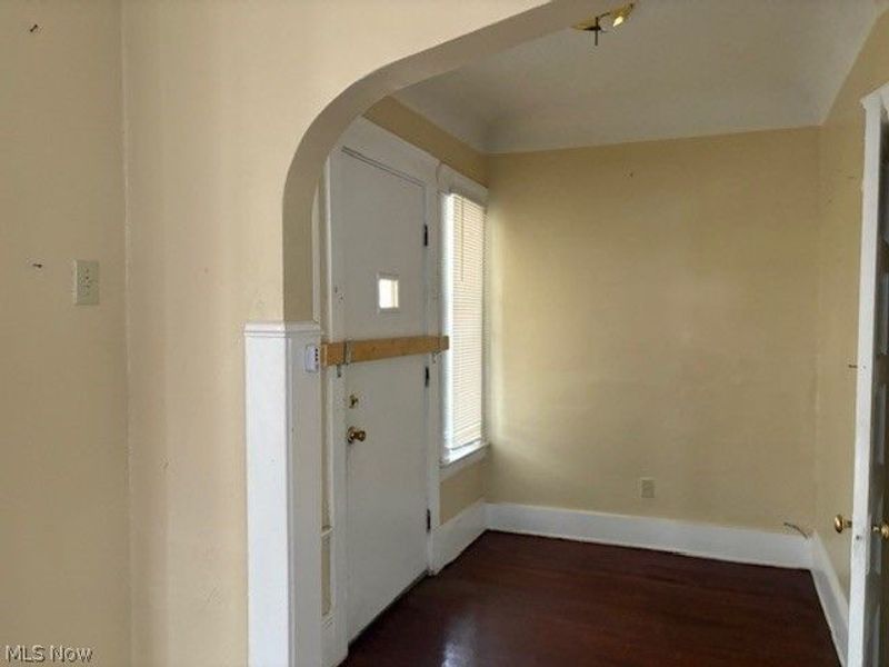 10205 Ostend Avenue, Cleveland, OH 44108 Photo 4