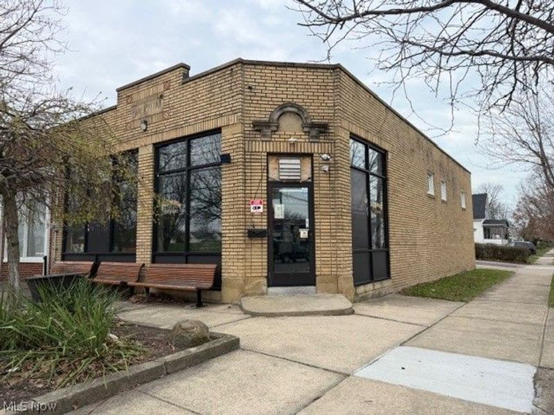 524 E 200th Street, Euclid, OH 44119 Photo 1