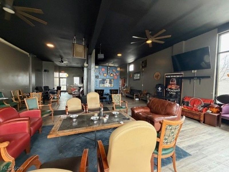 524 E 200th Street, Euclid, OH 44119 Photo 12