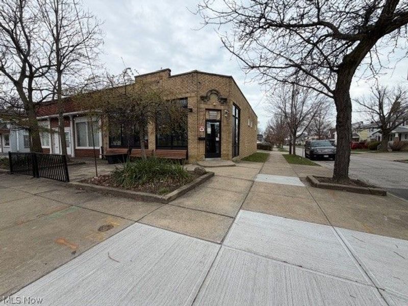 524 E 200th Street, Euclid, OH 44119 Photo 5