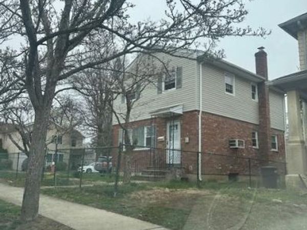 41 Clement Street, Glen Cove, NY 11542