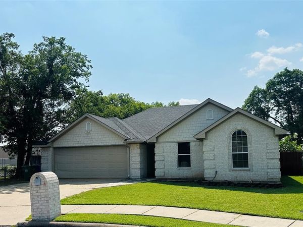 701 Park Place , Whitesboro, TX 76273
