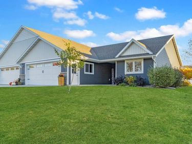 2006 Lakepark Avenue, Alexandria, MN 56308