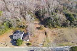 128 Lake St. photo 4